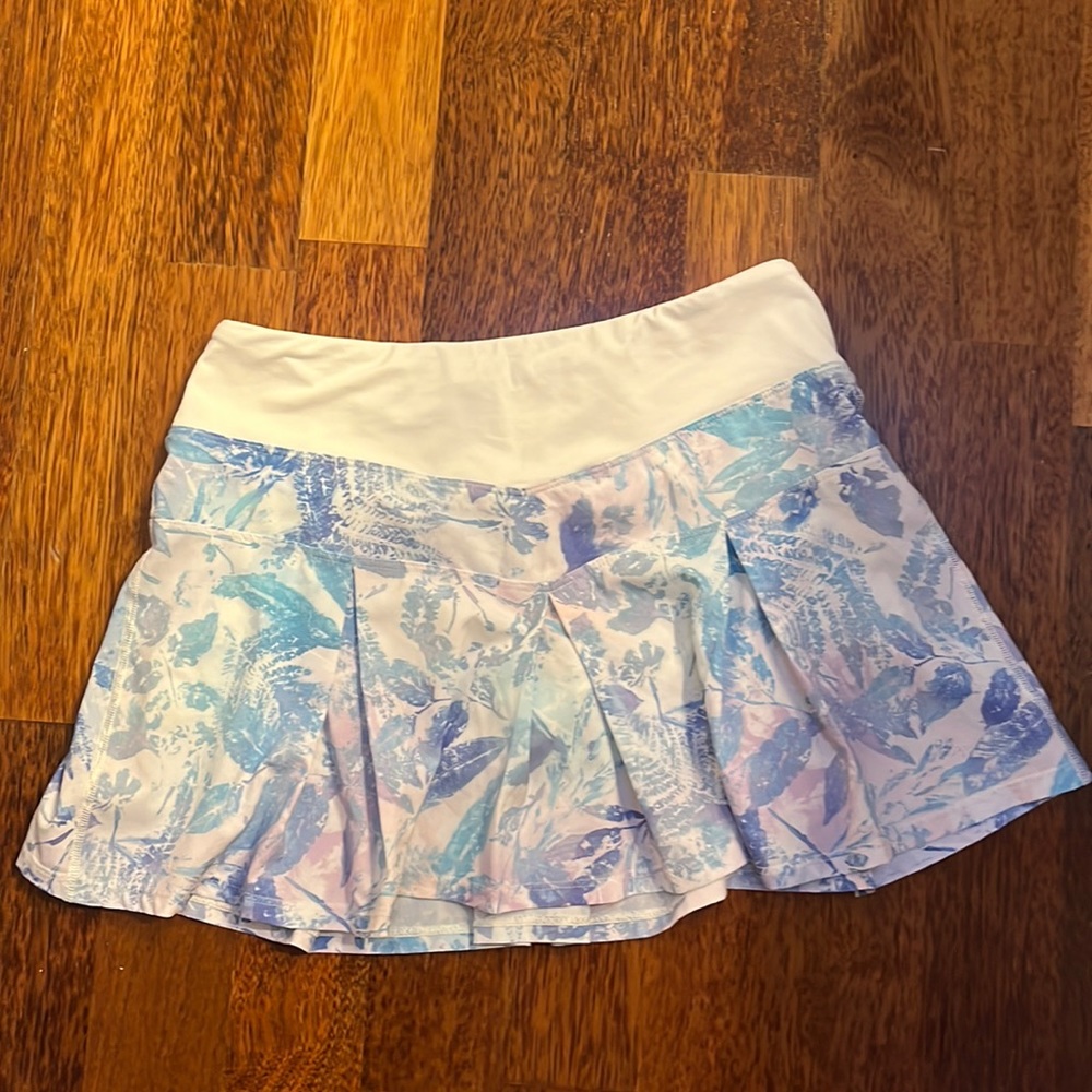 Ivivva skirt, very good condition